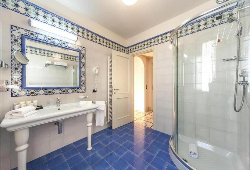 Трехместный Номер Deluxe Вид на Море, Palace