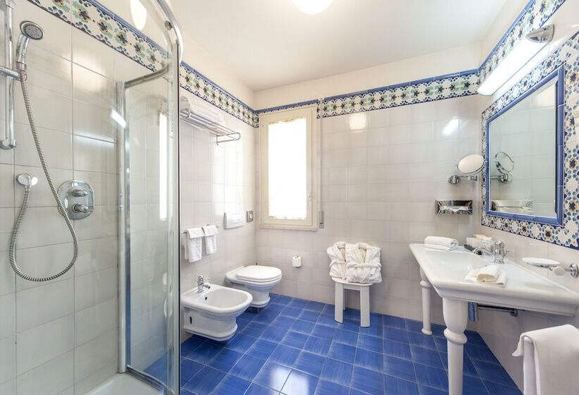 Трехместный Номер Deluxe Вид на Море, Palace