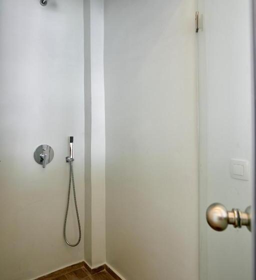 Deluxe Rum, Santorini View