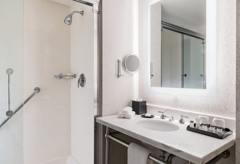 带2个双人床的标准工作室, Sheraton Baltimore Washington Airport   Bwi