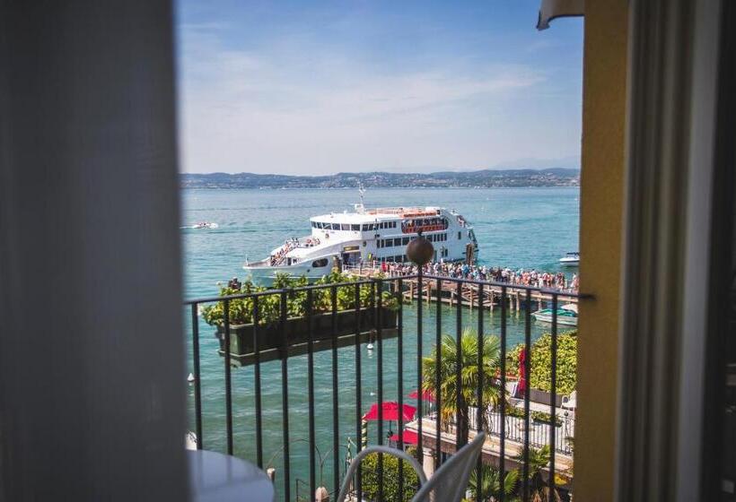 Полулюкс Вид на Озеро, Sirmione Terme