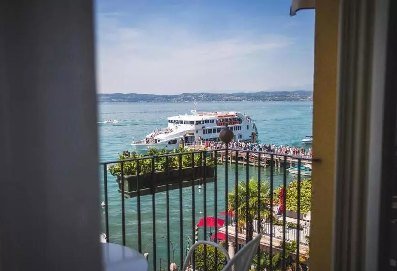 湖の見えるジュニアスイート, Sirmione Terme