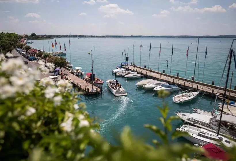 湖の見えるジュニアスイート, Sirmione Terme