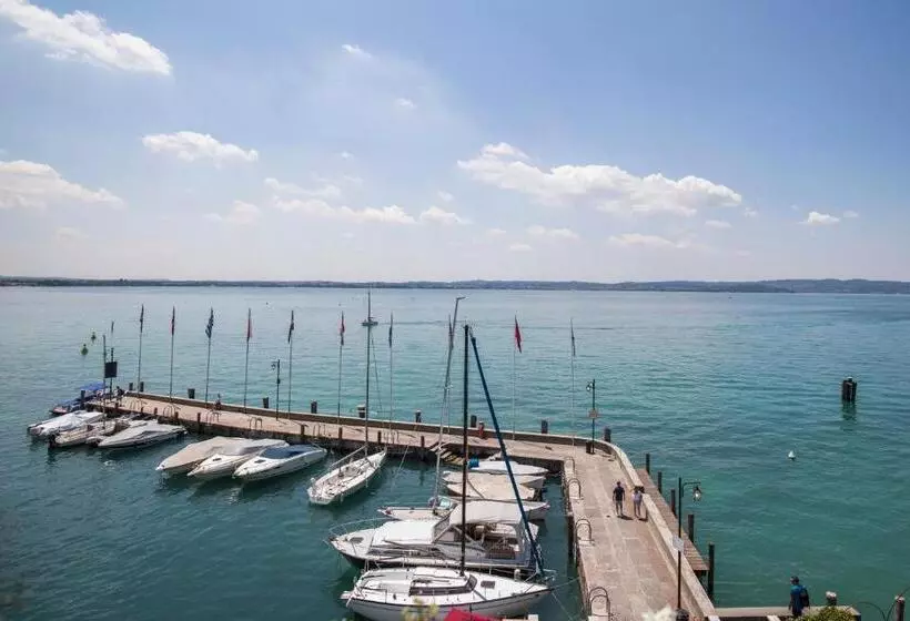 湖の見えるジュニアスイート, Sirmione Terme
