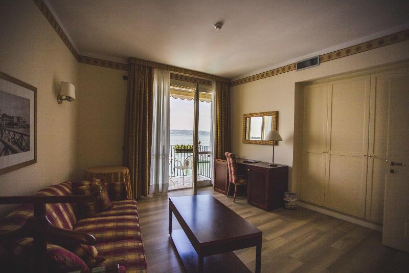 Полулюкс Вид на Озеро, Sirmione Terme