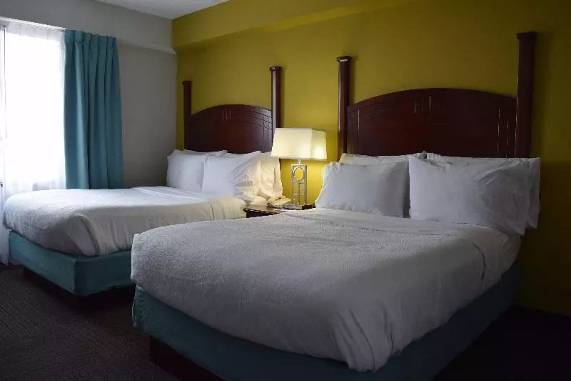 سوئیت 2 خوابه, Staybridge Suites London, An Ihg
