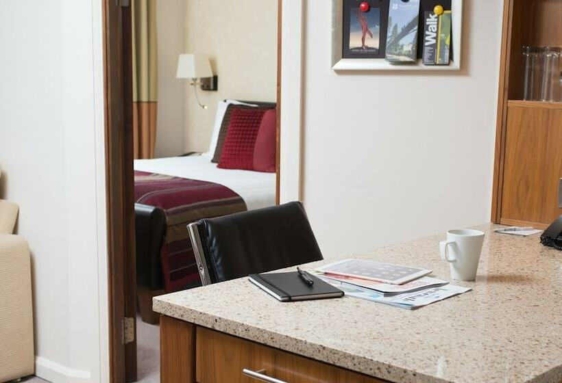 스탠다드 스튜디오, Staybridge Suites Newcastle, An Ihg