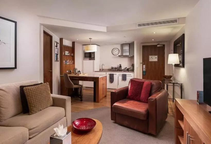 スイート, Staybridge Suites Newcastle, An Ihg