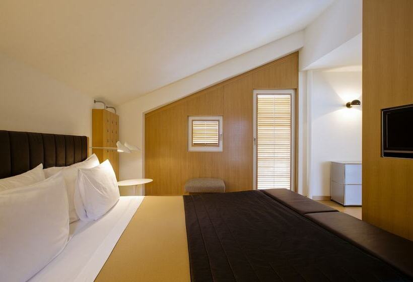 سوییت, The Omnia