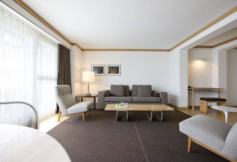 سوئیت با چشمانداز, The Omnia