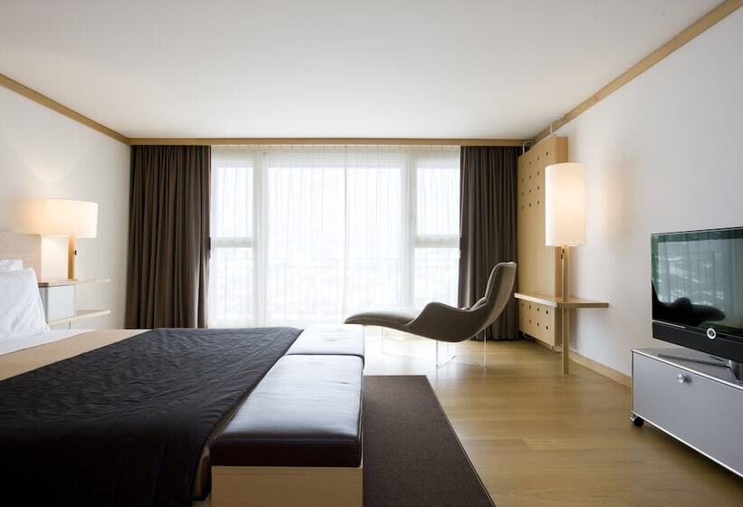 سوییت, The Omnia