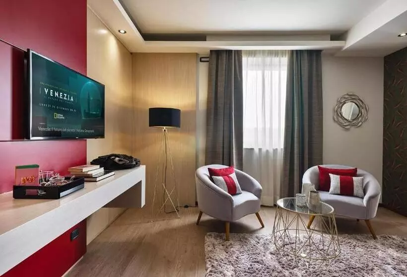 Deluxe Neljän Hengen Huone, Winter Garden Hotel Bergamo Airport