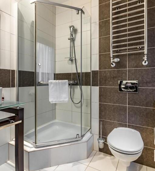 חדר סטנדרט מותאם לאדם עם מוגבלויות, Diplomat