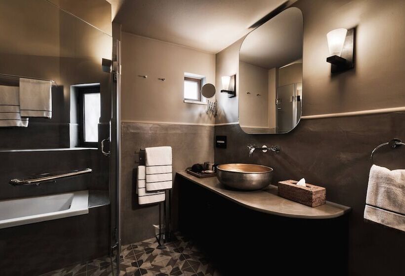 جناح بريميوم مطل علي البحر, Domes Of Elounda, Autograph Collection