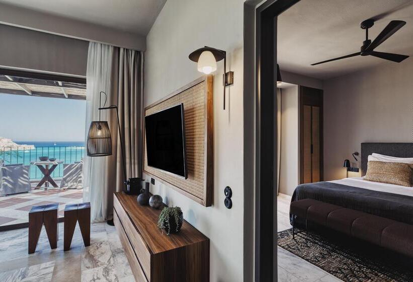 جناح بريميوم مطل علي البحر, Domes Of Elounda, Autograph Collection