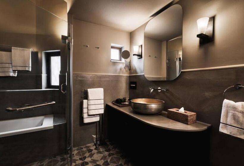 جناح بريميوم مطل علي البحر, Domes Of Elounda, Autograph Collection