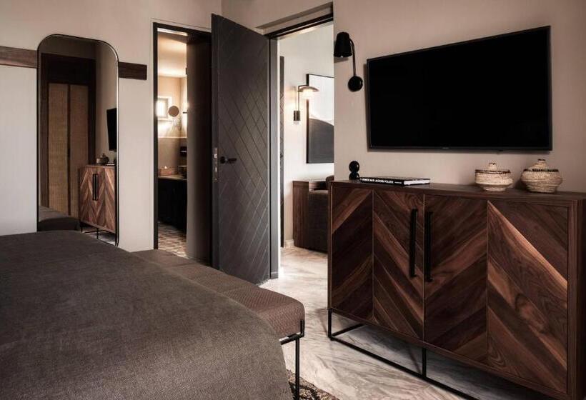 جناح عائلي, Domes Of Elounda, Autograph Collection