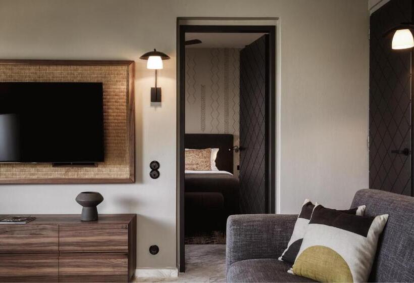 جناح عائلي, Domes Of Elounda, Autograph Collection