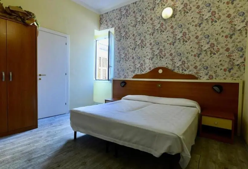 スタンダード4人部屋, Villa Maria & Apartment