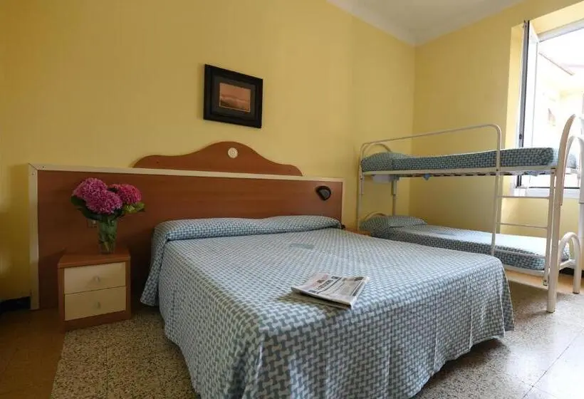 スタンダード4人部屋, Villa Maria & Apartment