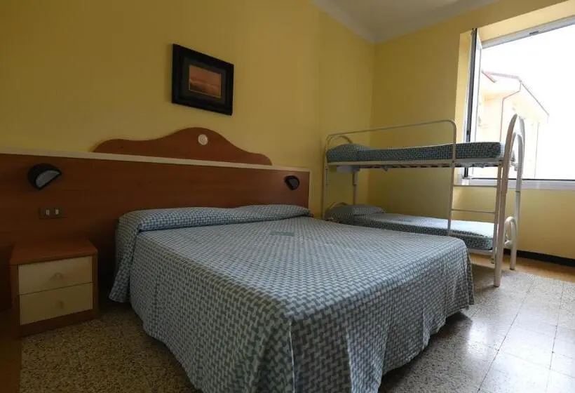 スタンダード4人部屋, Villa Maria & Apartment