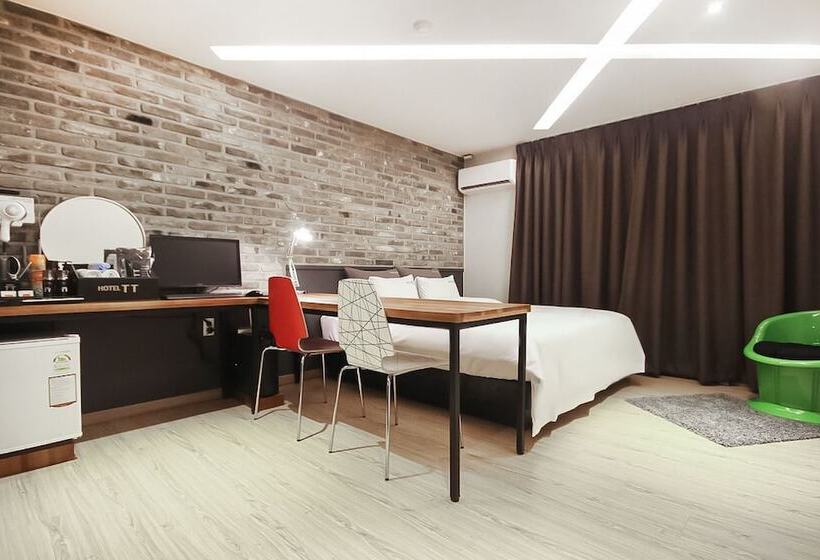 اتاق استاندارد با چشم‌انداز, Suncheon Hotel Tt