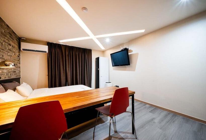 اتاق استاندارد با چشم‌انداز, Suncheon Hotel Tt