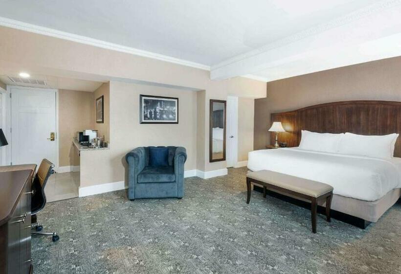 キングサイズベッドのスタンダードルーム, The Americus Hotel, Trademark Collection By Wyndham