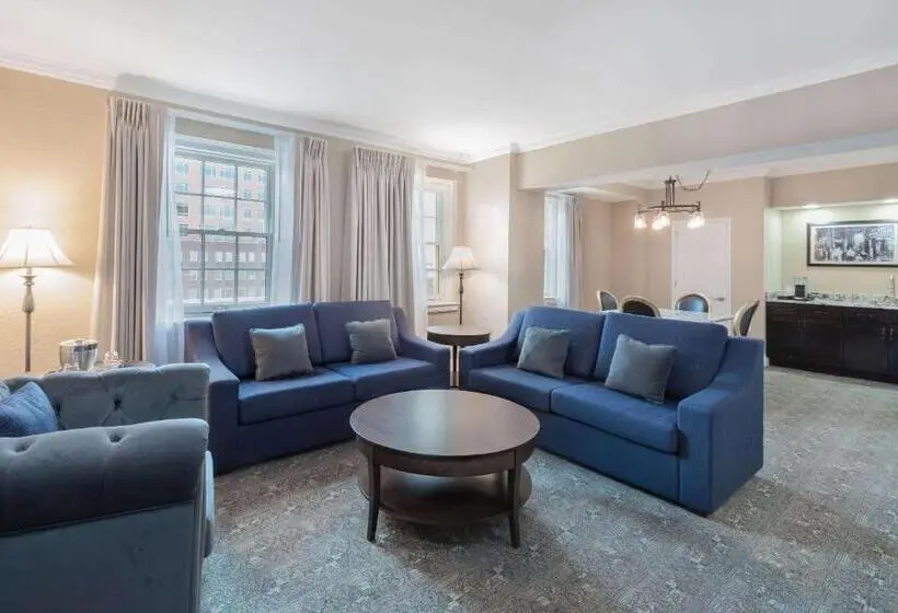 سوئیت پریمیوم, The Americus Hotel, Trademark Collection By Wyndham