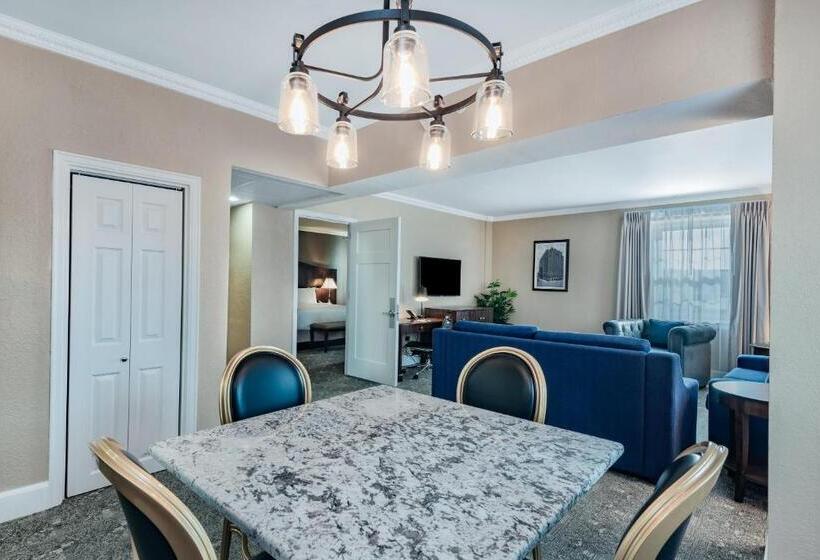 Люкс Премиум, The Americus Hotel, Trademark Collection By Wyndham