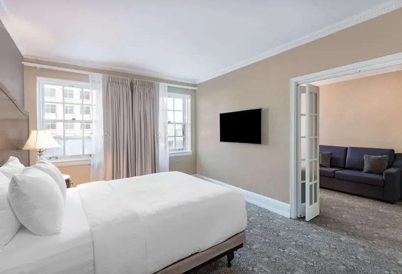سوئیت برای معلولان, The Americus Hotel, Trademark Collection By Wyndham