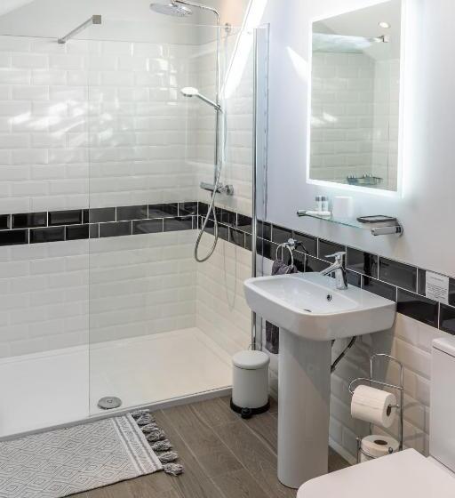 غرفة ديلوكس سرير كينج, The Mulberrys B&b