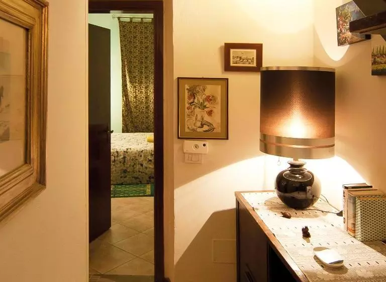 اتاق استاندارد با سرویس بهداشتی مشترک, Casa Billi