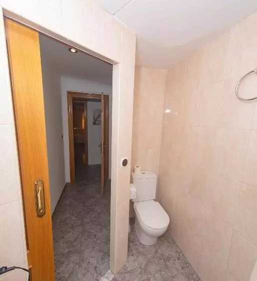 اتاق استاندارد سه نفره, Hostal Virginia