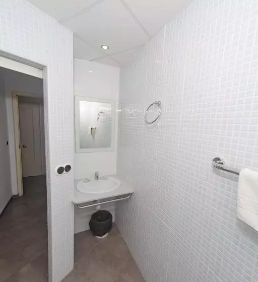 اتاق استاندارد سه نفره, Hostal Virginia