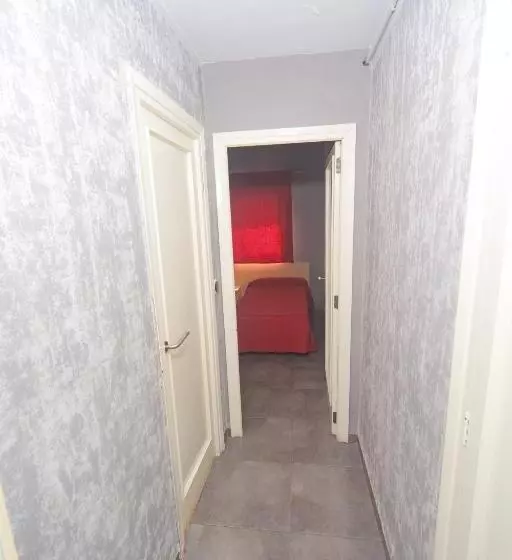 اتاق استاندارد چهار تخته, Hostal Virginia