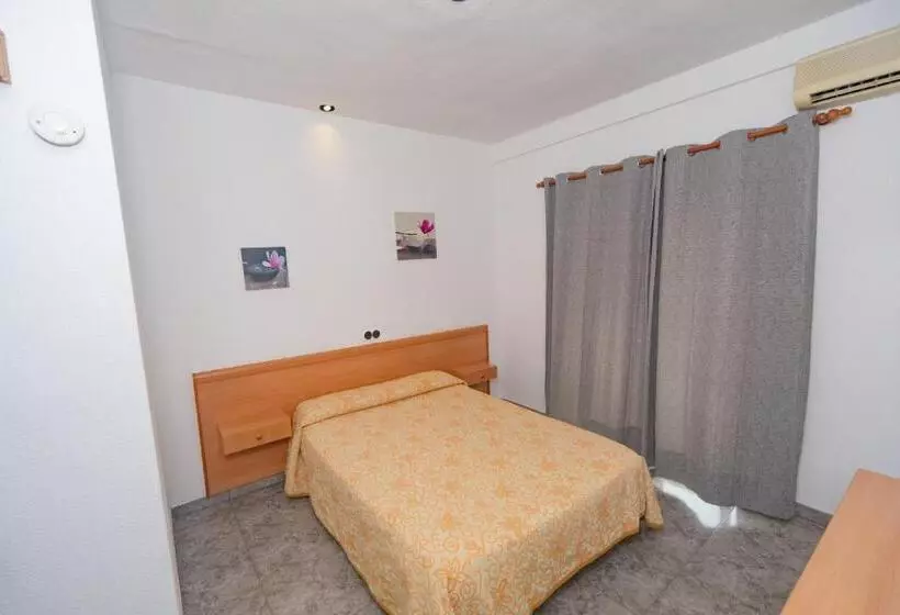 اتاق استاندارد, Hostal Virginia