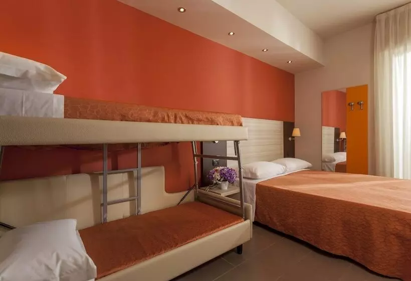 اتاق استاندارد چهار تخته, Aurora Mare