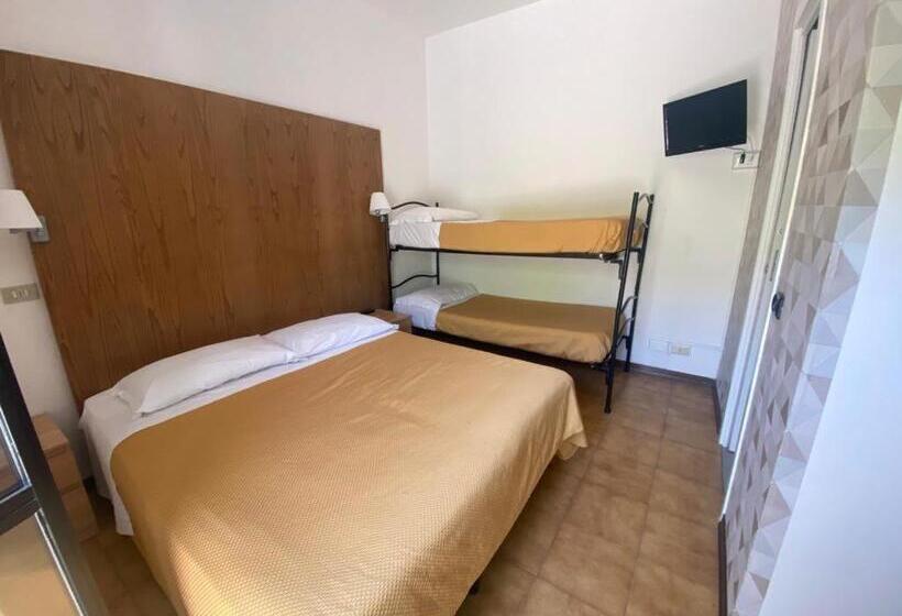 Четырехместный Номер Стандарт, Avana Mare
