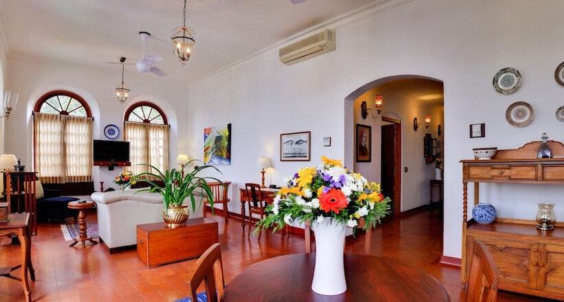 اتاق استاندارد, Brunton Boatyard A Cgh Earth Experience