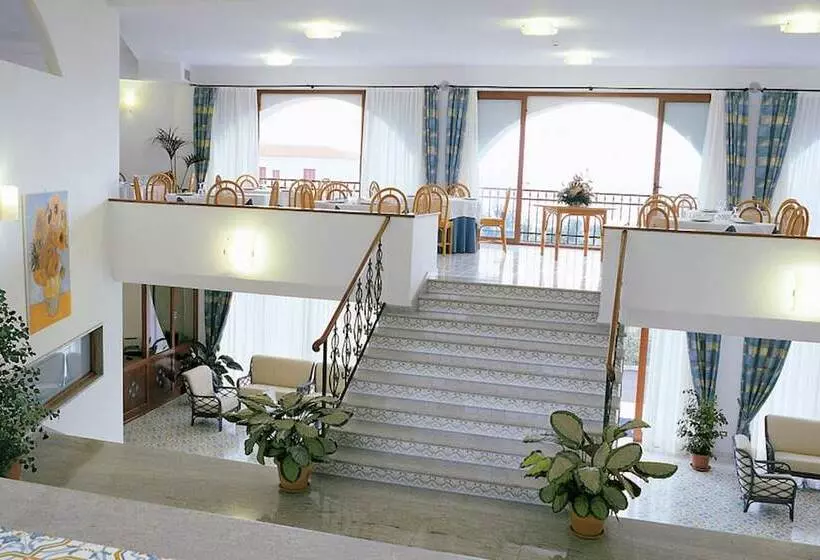 آپارتمان 2 خوابه, Club Residence Martinica