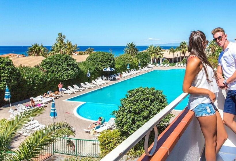 Номер Стандарт Трехместный, Club Residence Martinica