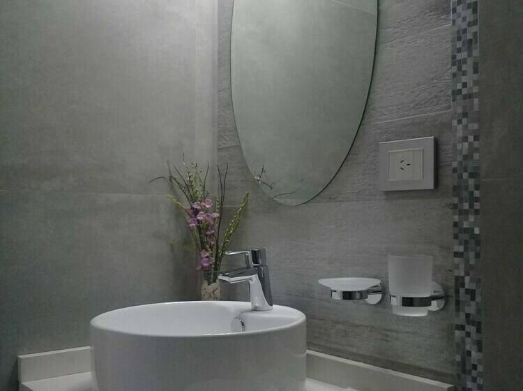 اتاق استاندارد سه نفره, Columbia Palace