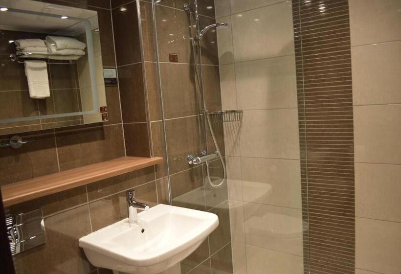 수피리어 룸, Cruachan