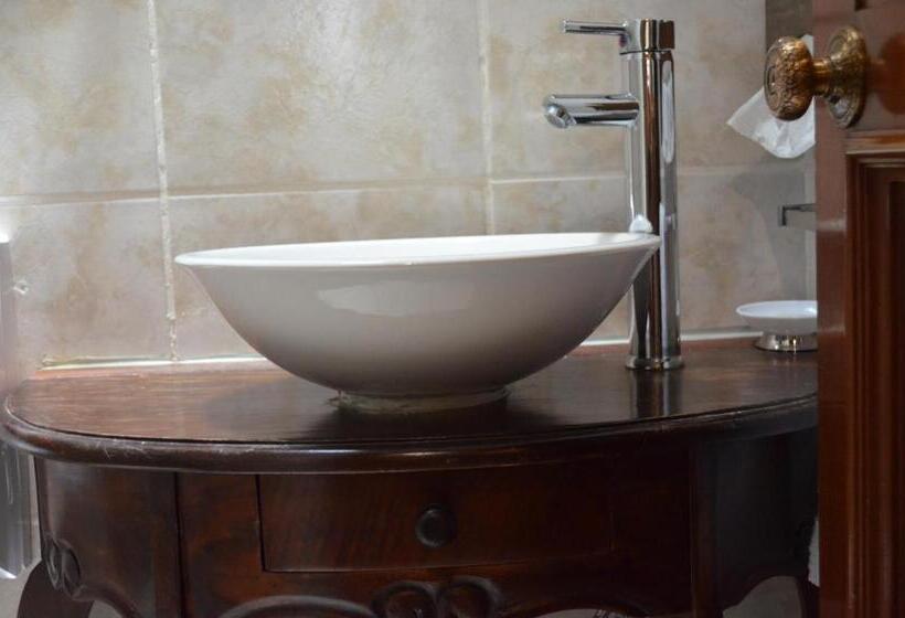 اتاق استاندارد یک نفره, Dai Nonni