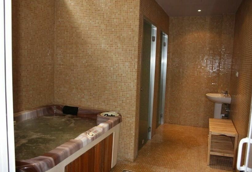 اتاق استاندارد, Dinastia