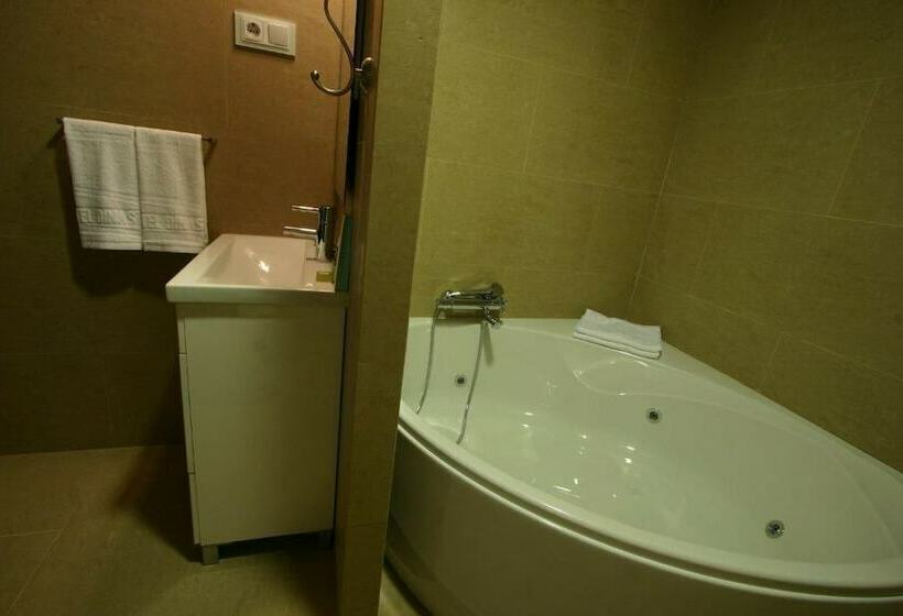 اتاق استاندارد, Dinastia