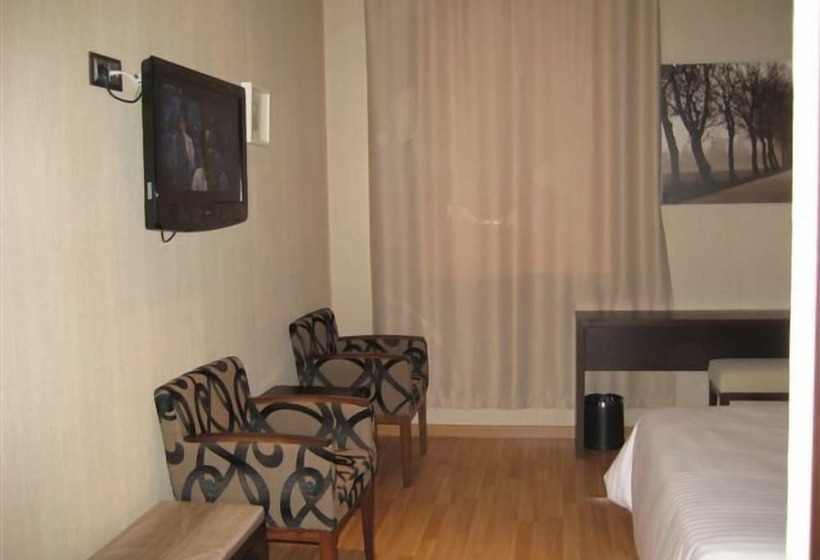 اتاق استاندارد, Dinastia