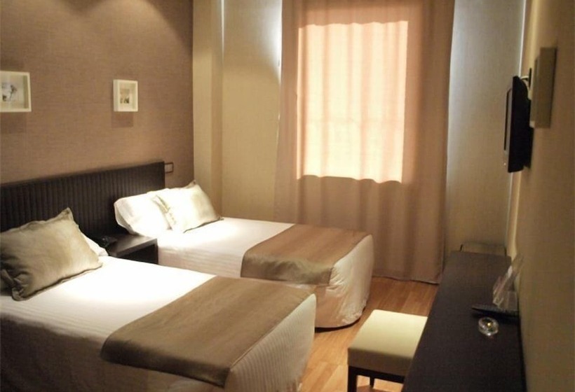 اتاق استاندارد, Dinastia