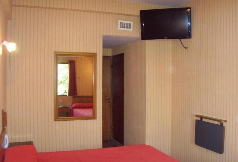 חדר סטנדרט לארבעה, Embajador